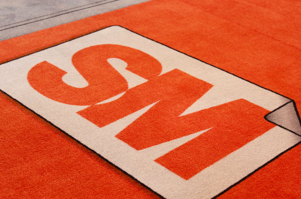 Teppich mit Logo von QYou